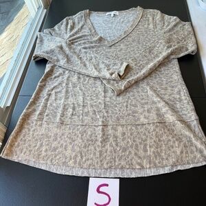Grace & Lace Cheetah Longsleeve top